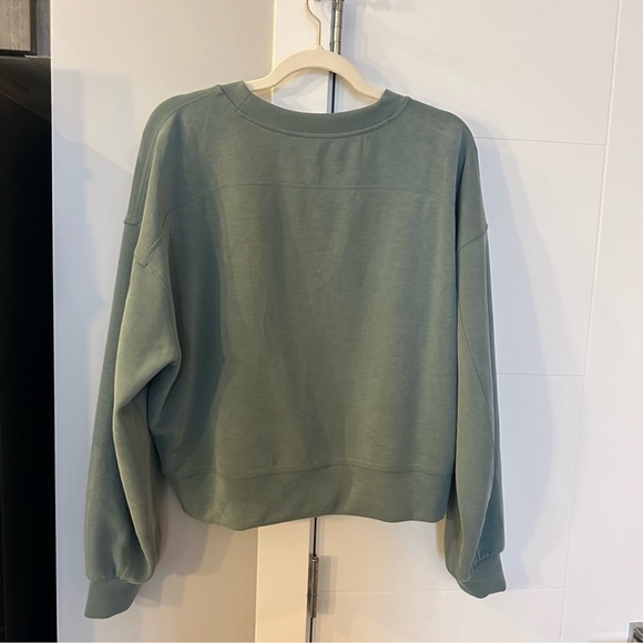 Lululemon Perfectly Oversized Cropped Crew *softstreme - Picture 4 of 7